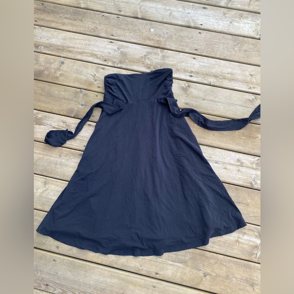 LULULEMON LOOP DE LULU DRESS Black & White
REVERSIBLE STRAPLESS HALTER SKIRT